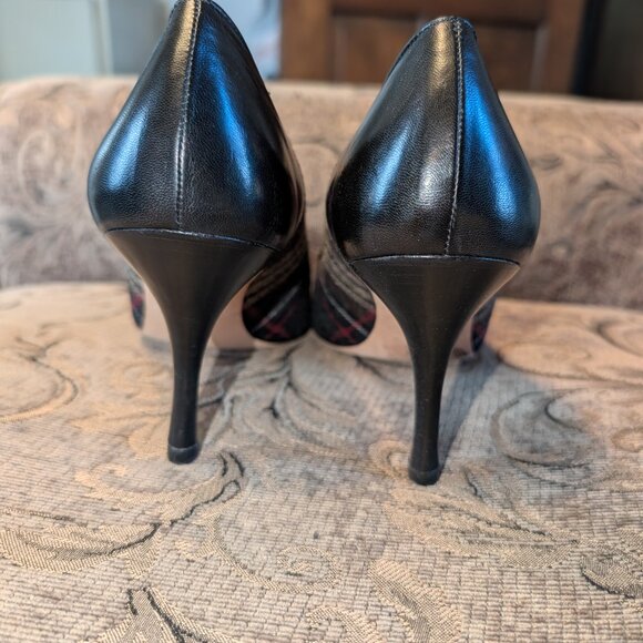 EUC Plaid Flannel Manolo Blahnik Heels SZ 40 - Picture 5 of 7
